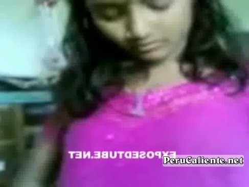 Indian babe with cute tities exposed 