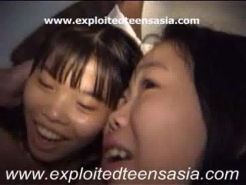 Asian teens blowjob 