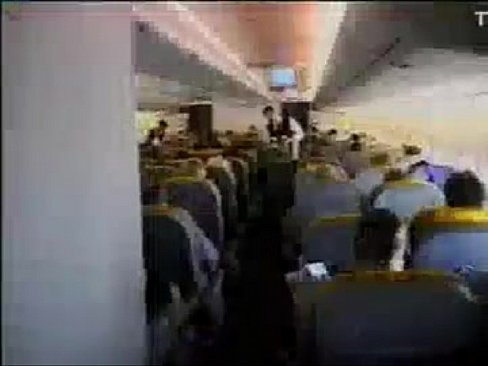 Xxx en el avion con la azafata 