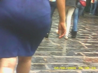  falda en caminando culona madura doña Bbw